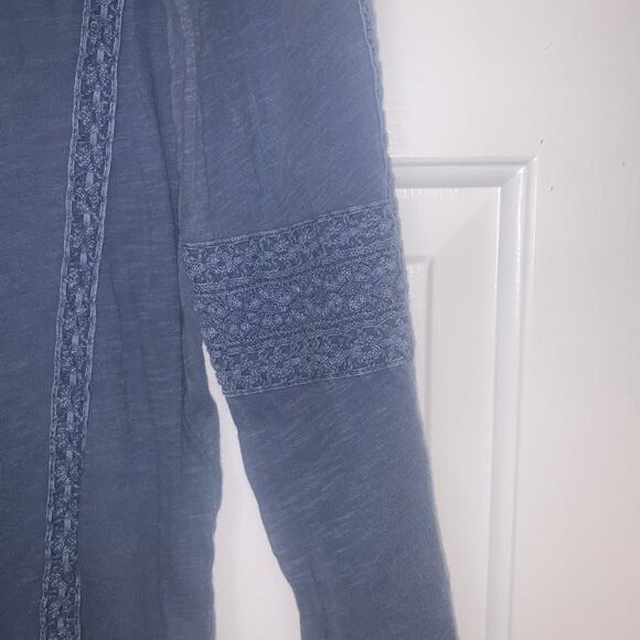FREE PEOPLE Boy Meets Girl Long Sleeve Top. Pacific Coast Blue. Large. - Picture 9 of 12